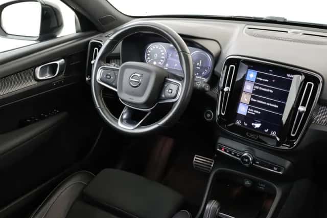 Volvo XC40 (2021) thumbnail 5