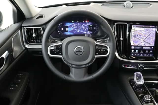 Volvo V60 (2025) thumbnail 1