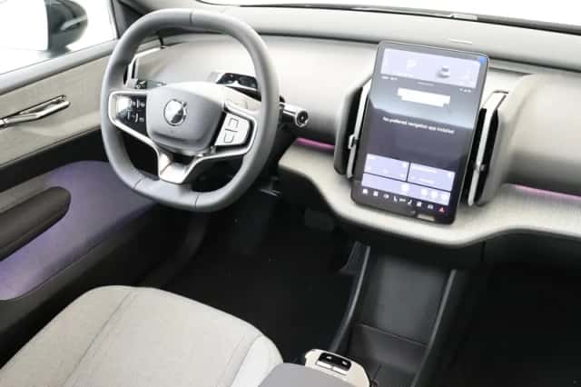 Volvo EX30 (2025) thumbnail 5