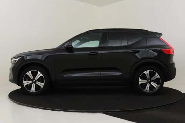 Volvo XC40 (2023) thumbnail 6