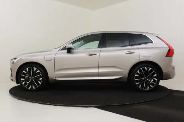 Volvo XC60 (2025) thumbnail 6