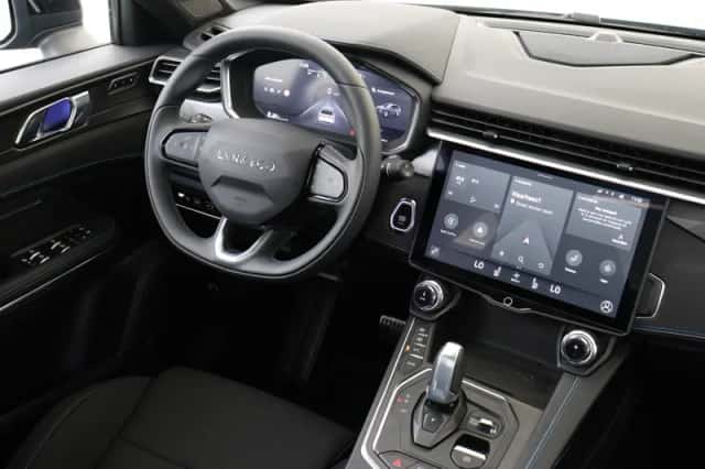 Lynk & Co 01 (2023) thumbnail 5