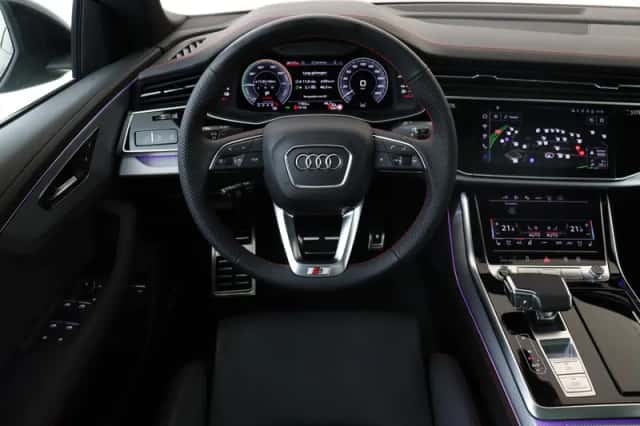 Audi Q8 (2025) thumbnail 2