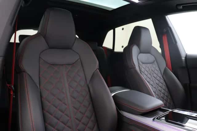 Audi Q8 (2025) thumbnail 6