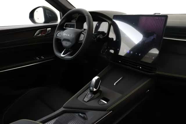 Lynk & Co 01 (2025) thumbnail 5