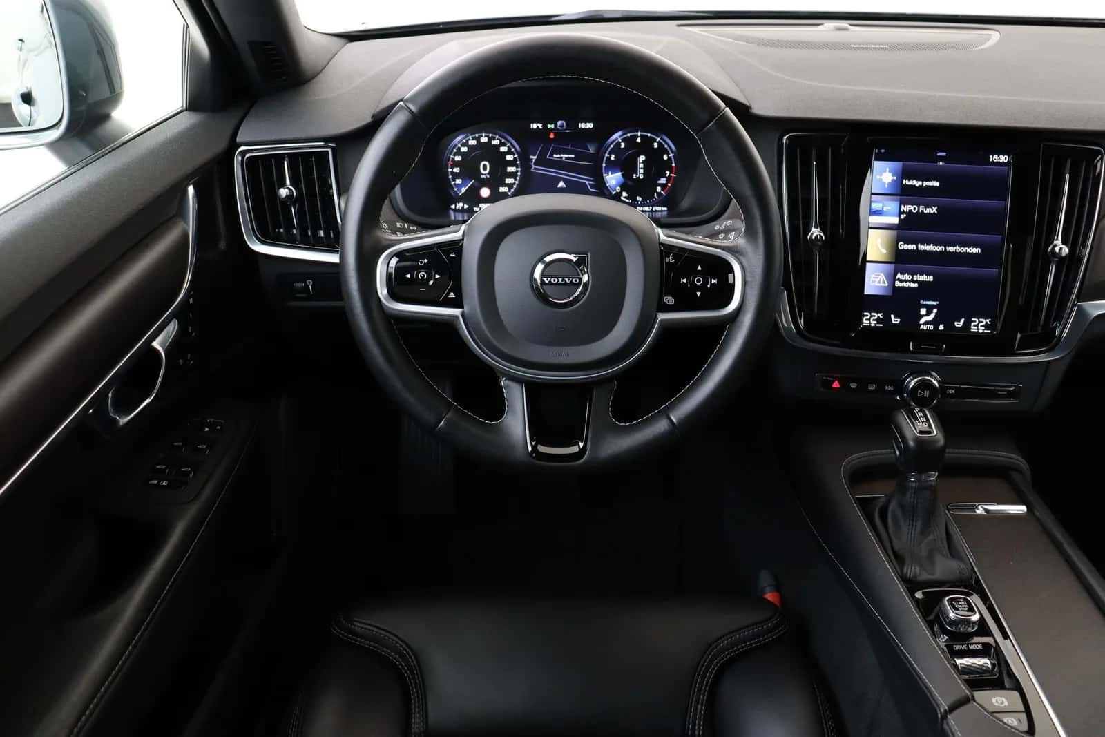 Volvo V90 (2020) — foto 1
