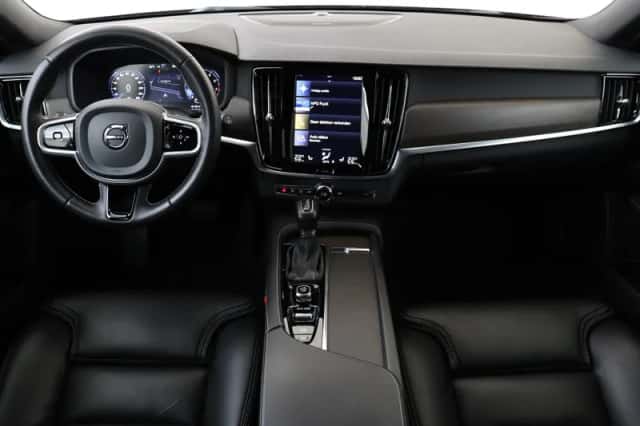 Volvo V90 (2020) thumbnail 3