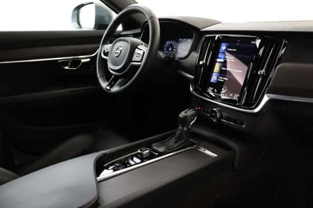 Volvo V90 (2020) thumbnail 5