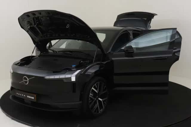 Volvo EX30 (2025) thumbnail 16