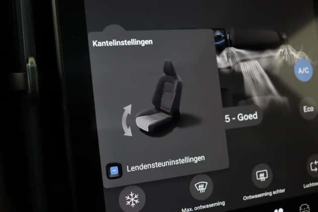 Volvo EX30 (2025) thumbnail 27