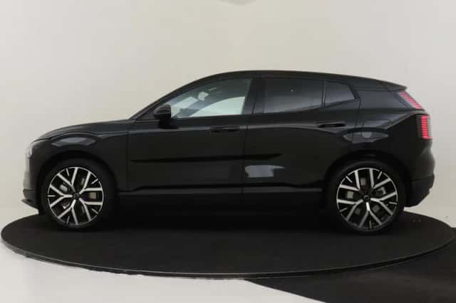 Volvo EX30 (2025) thumbnail 6