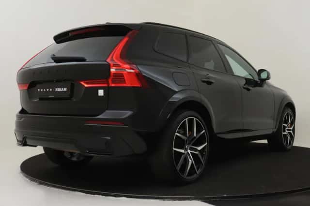 Volvo XC60 (2023) thumbnail 2