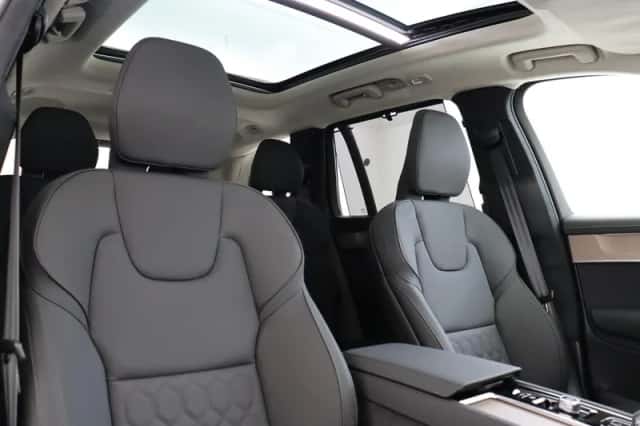 Volvo XC90 (2025) thumbnail 11
