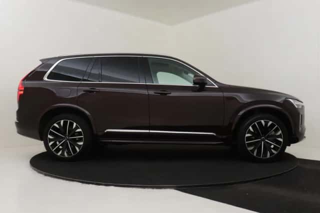 Volvo XC90 (2025) thumbnail 12