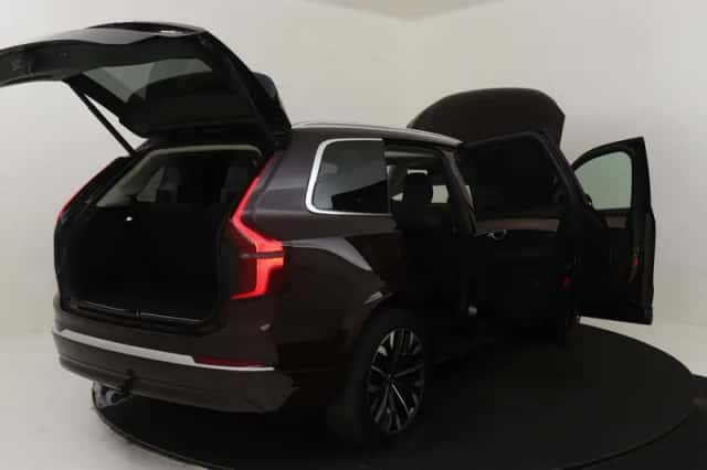 Volvo XC90 (2025) thumbnail 18