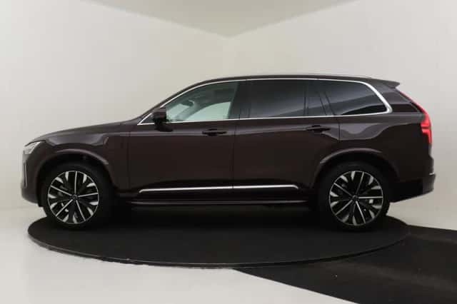 Volvo XC90 (2025) thumbnail 6