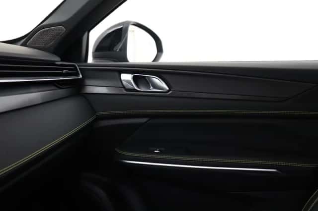 Lynk & Co 01 (2026) thumbnail 11