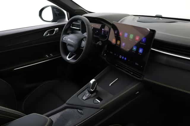 Lynk & Co 01 (2026) thumbnail 3