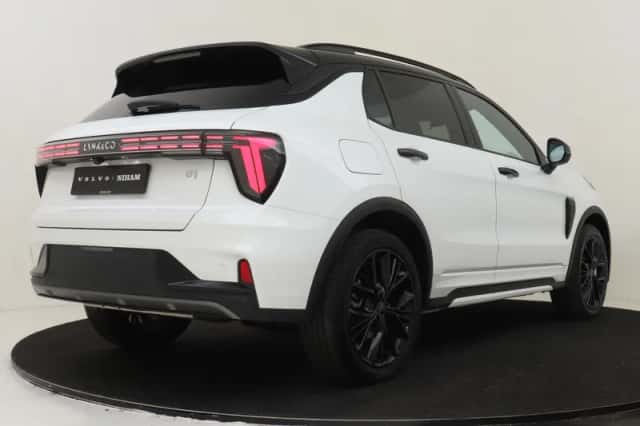 Lynk & Co 01 (2025) thumbnail 2