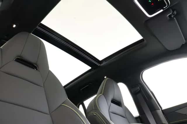 Lynk & Co 01 (2025) thumbnail 9