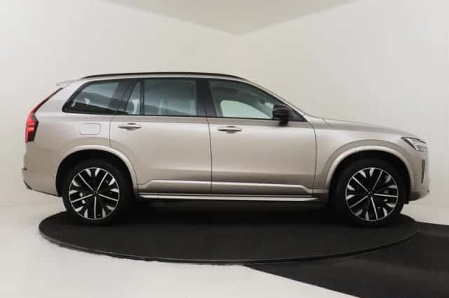Volvo XC90 (2025) thumbnail 12