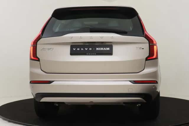 Volvo XC90 (2025) thumbnail 14