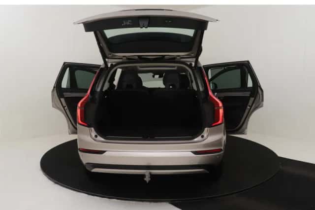 Volvo XC90 (2025) thumbnail 22