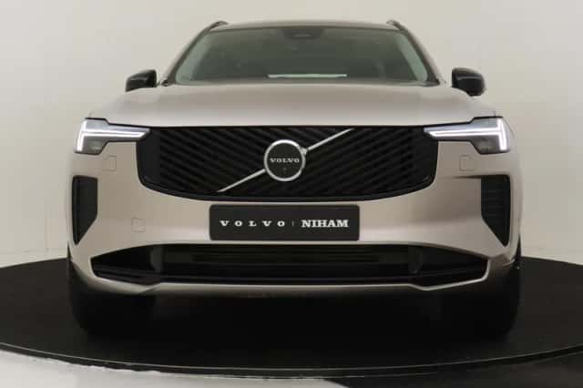 Volvo XC90 (2025) thumbnail 8