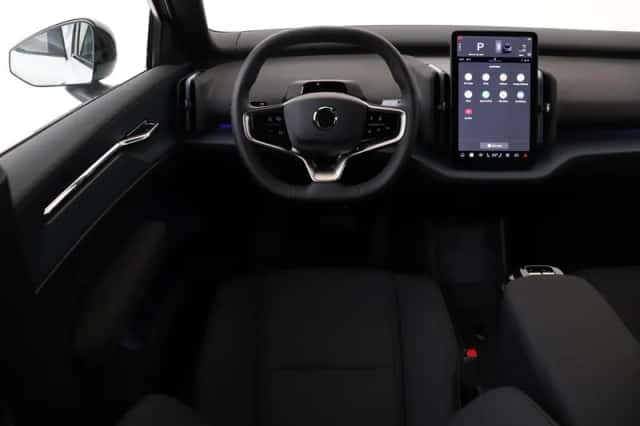 Volvo EX30 (2025)
