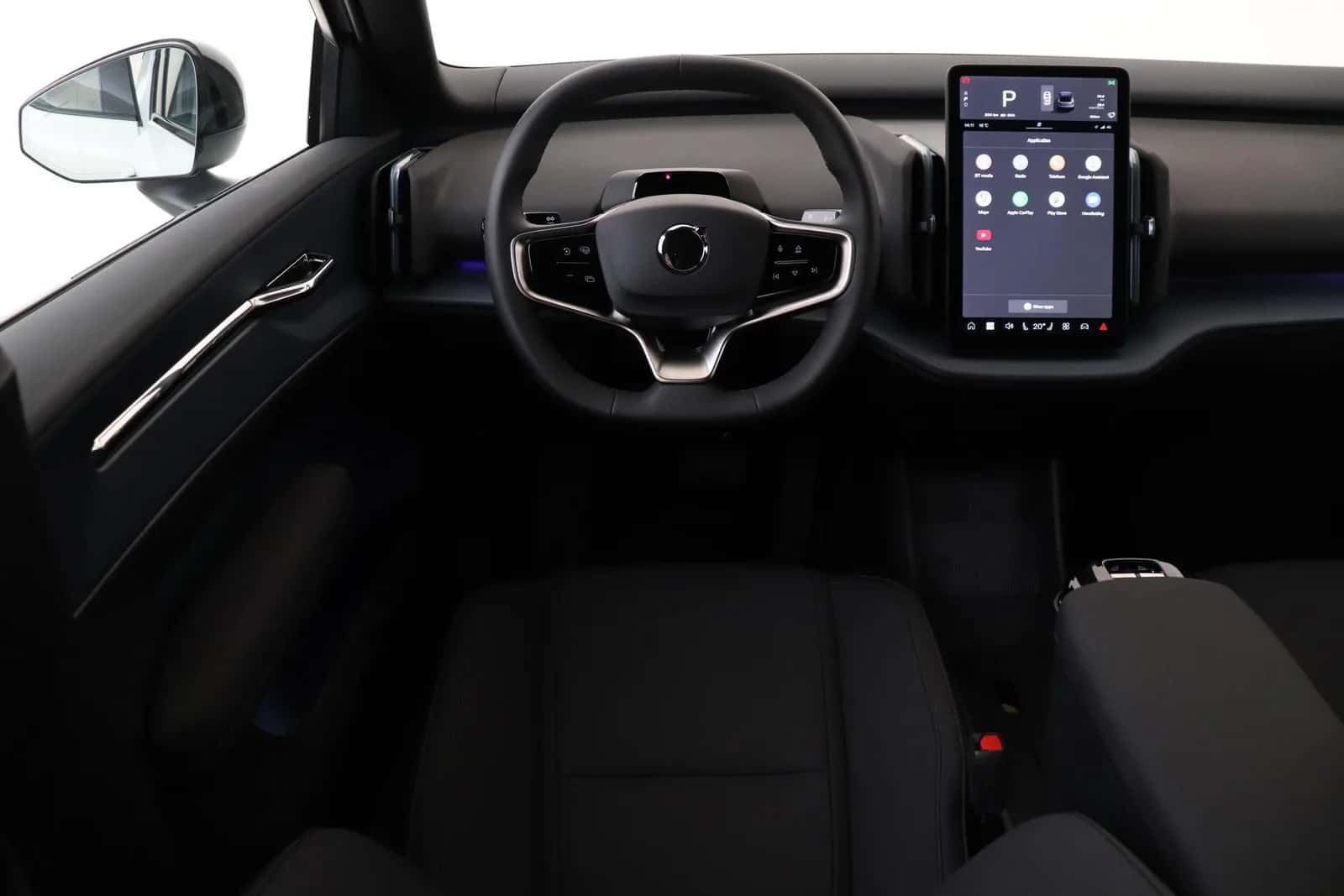 Volvo EX30 (2025) — foto 1