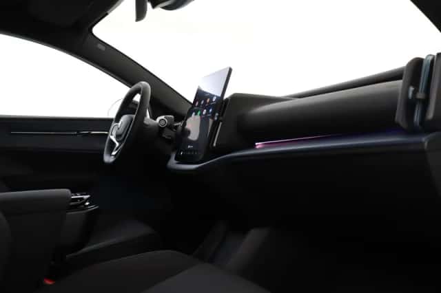 Volvo EX30 (2025) thumbnail 11