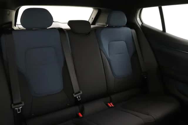Volvo EX30 (2025) thumbnail 15