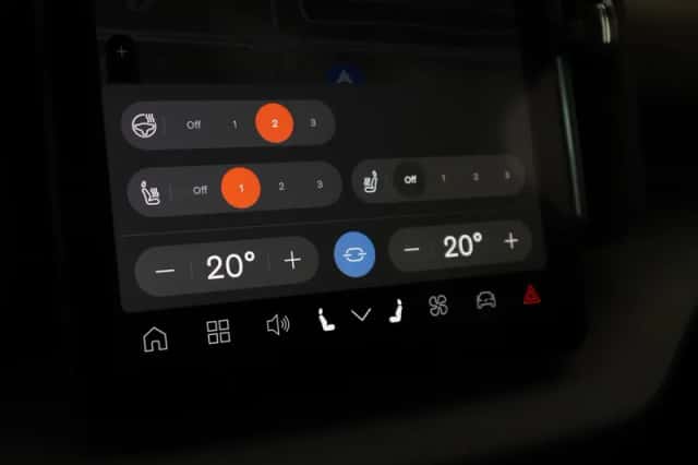 Volvo EX30 (2025) thumbnail 21