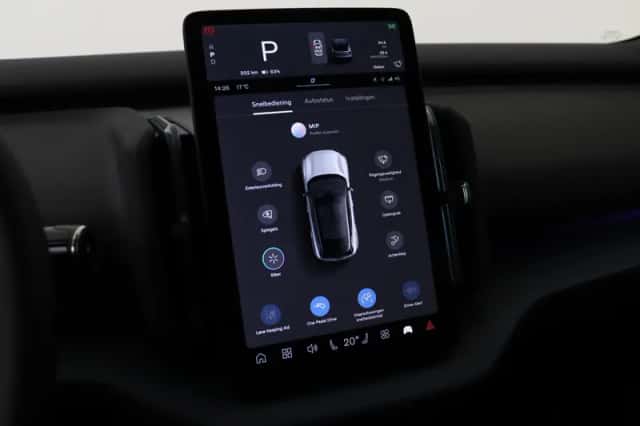Volvo EX30 (2025) thumbnail 33