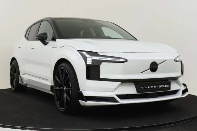 Volvo EX30 (2025) thumbnail 6