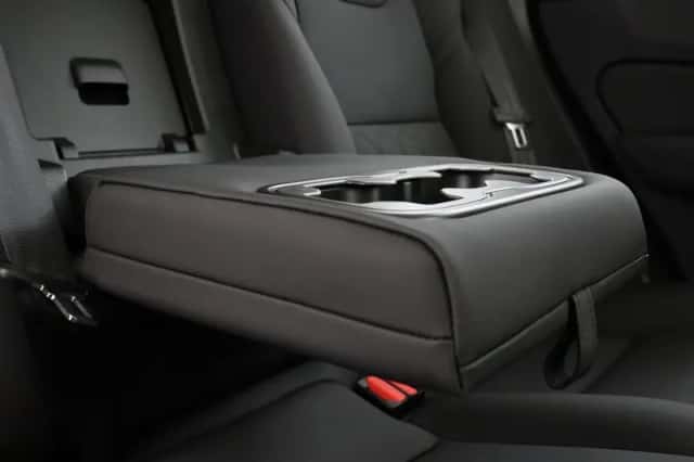 Volvo XC60 (2025) thumbnail 17