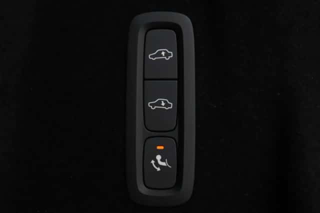 Volvo XC60 (2025) thumbnail 39