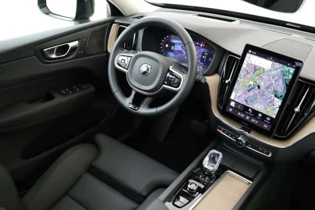 Volvo XC60 (2025) thumbnail 5