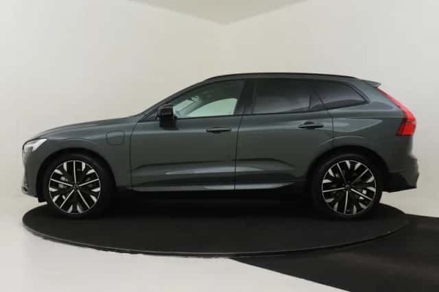 Volvo XC60 (2025) thumbnail 6