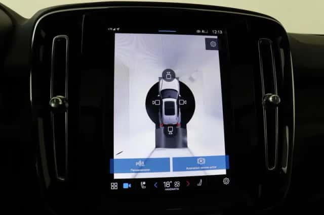 Volvo XC40 (2024) thumbnail 19