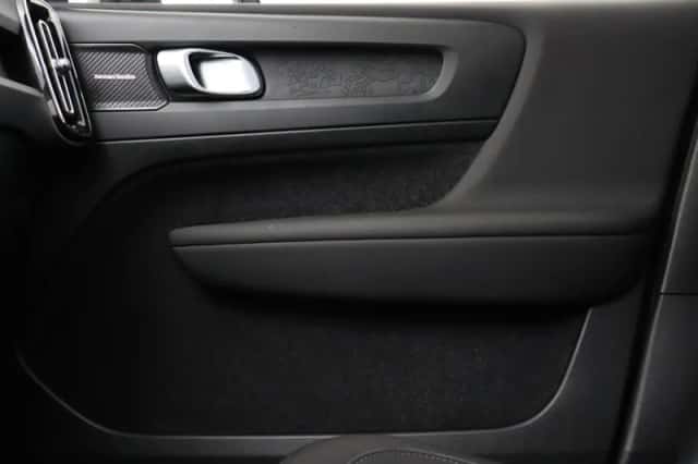 Volvo XC40 (2024) thumbnail 21