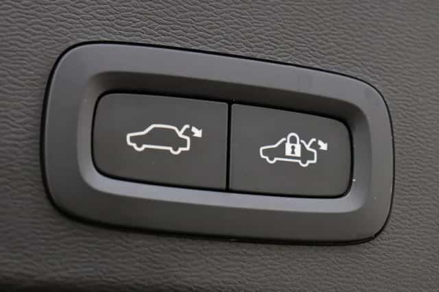 Volvo XC40 (2024) thumbnail 34