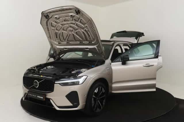 Volvo XC60 (2025) thumbnail 16