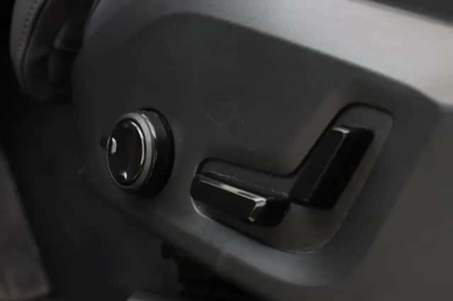 Volvo XC60 (2025) thumbnail 29
