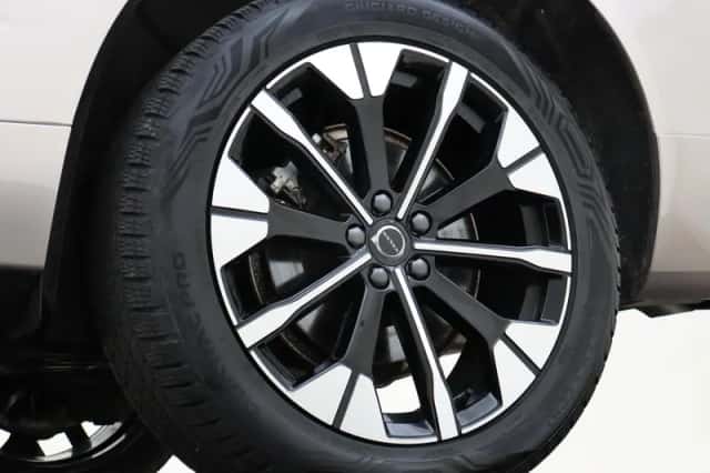 Volvo XC60 (2025) thumbnail 40