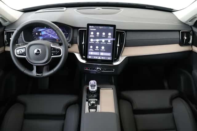 Volvo XC90 (2025) thumbnail 4