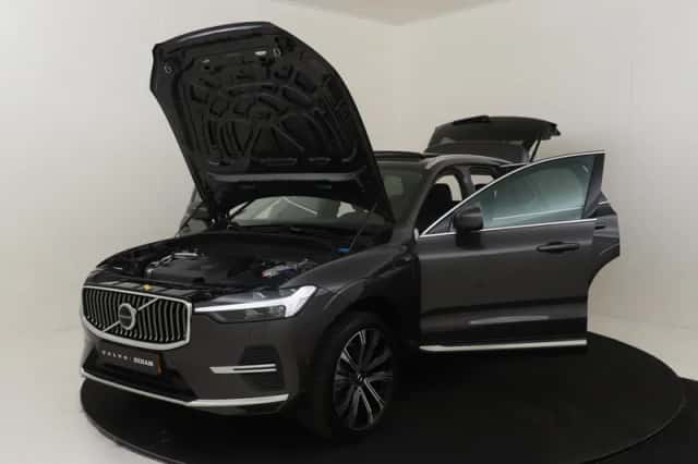 Volvo XC60 (2025) thumbnail 16