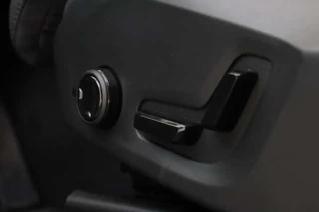 Volvo XC60 (2025) thumbnail 29