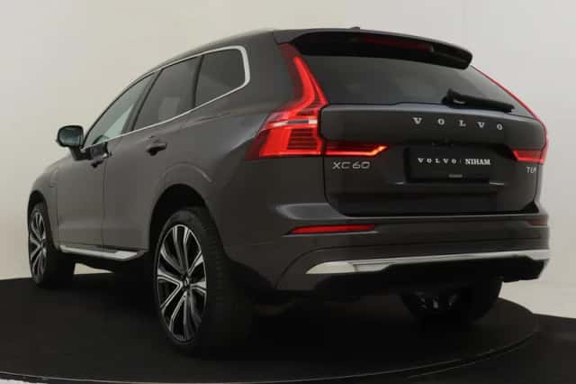 Volvo XC60 (2025) thumbnail 4