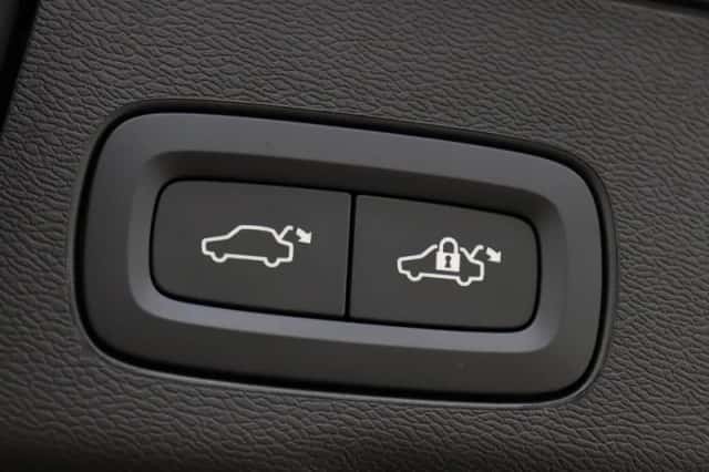 Volvo XC60 (2025) thumbnail 39